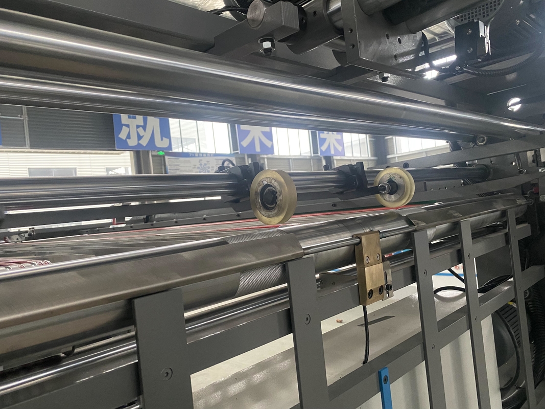 120-600gsm feuille supérieure feuille automatique plastifieuse plastifieuse ondulé CE