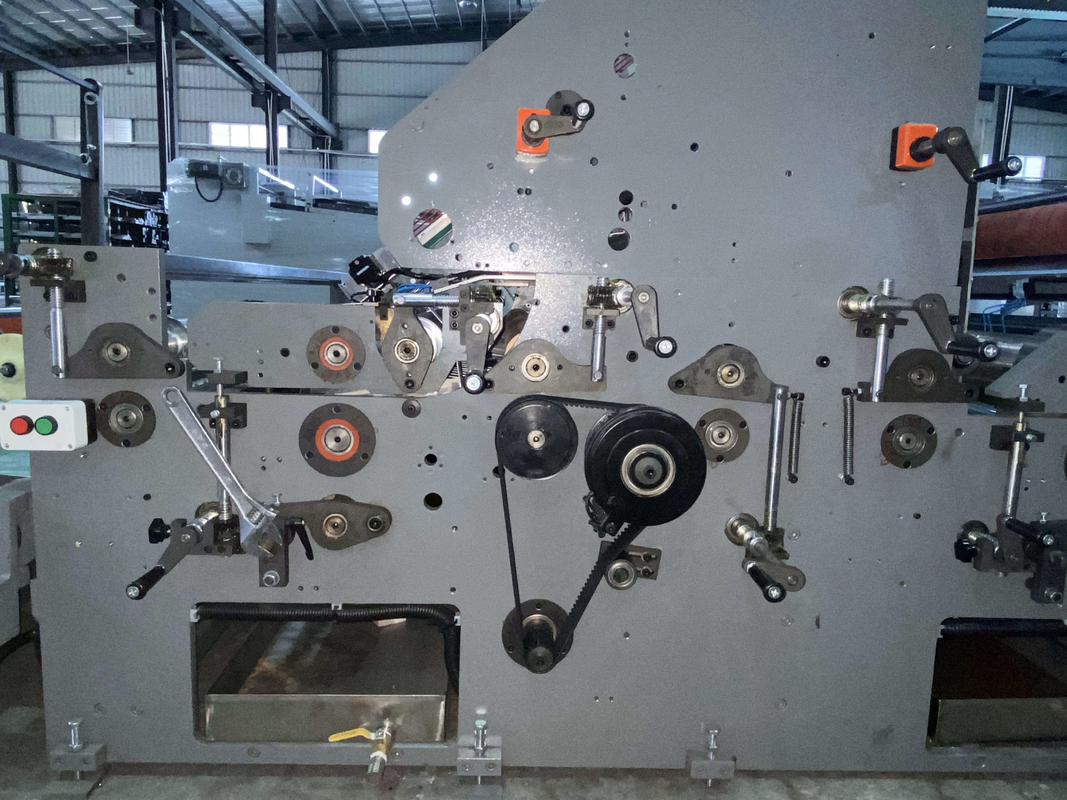 Machine de stratification de boîte ondulée du laminateur 30HP 380V de flûte d'OIN 5 plis