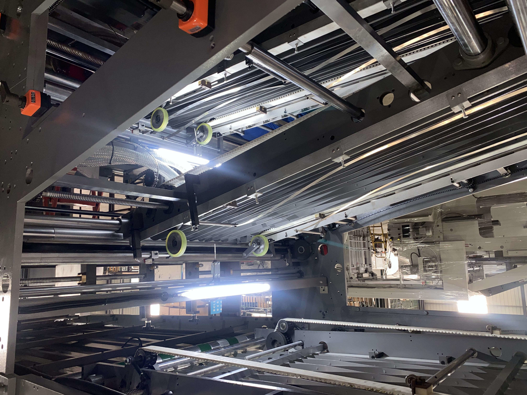 Machine de stratification de boîte ondulée du laminateur 30HP 380V de flûte d'OIN 5 plis