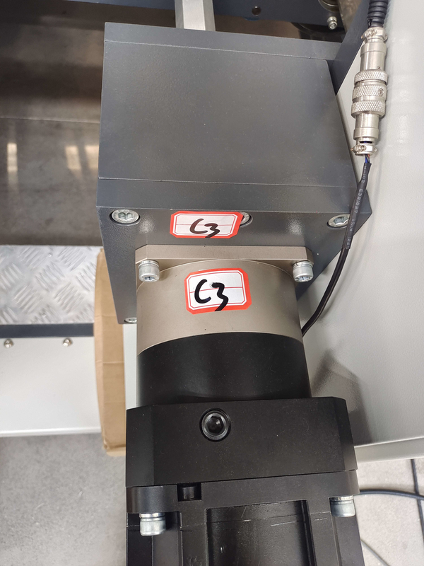 Solute Glue Boîte ondulée Dossier Gluer 420mm-1900mm Dossier Collant Machine