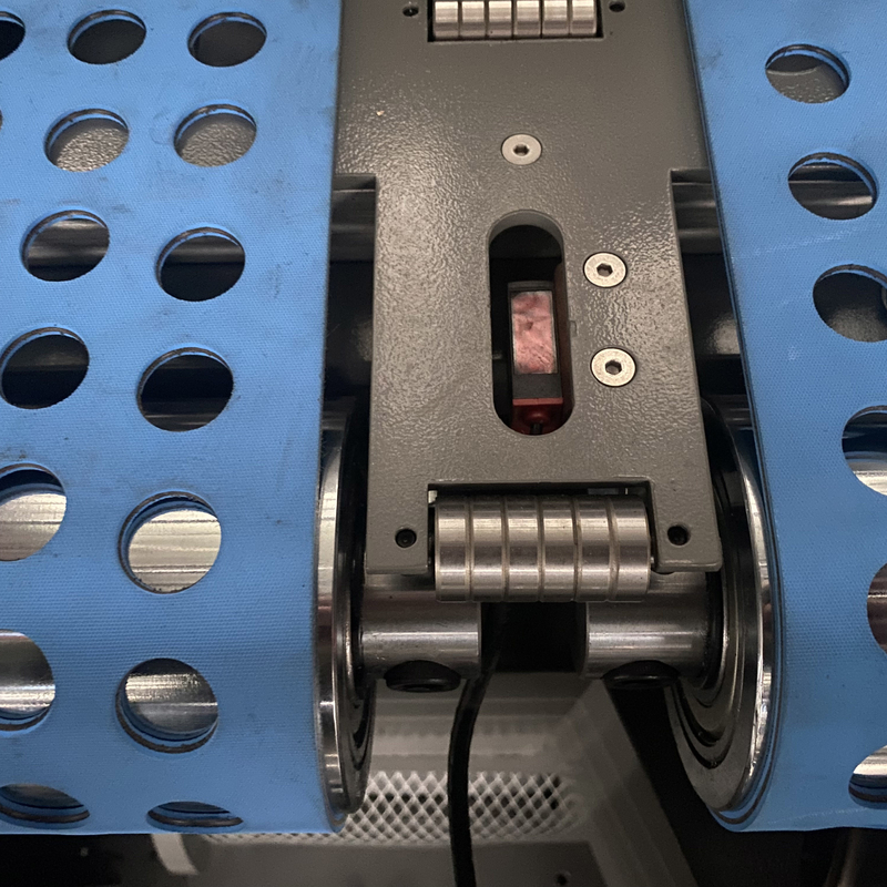 Machine de grande précision automatique de lamineur de cannelure pour le carton ondulé