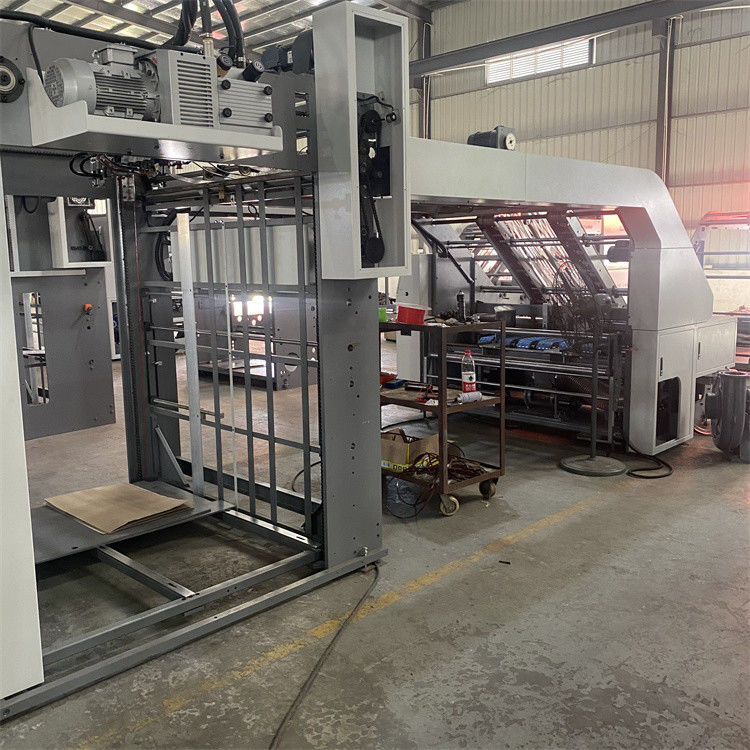 Laminateur à flûte à grande vitesse d'alimentation de pointe Épaisseur de stratification 1-10 mm Optionnel