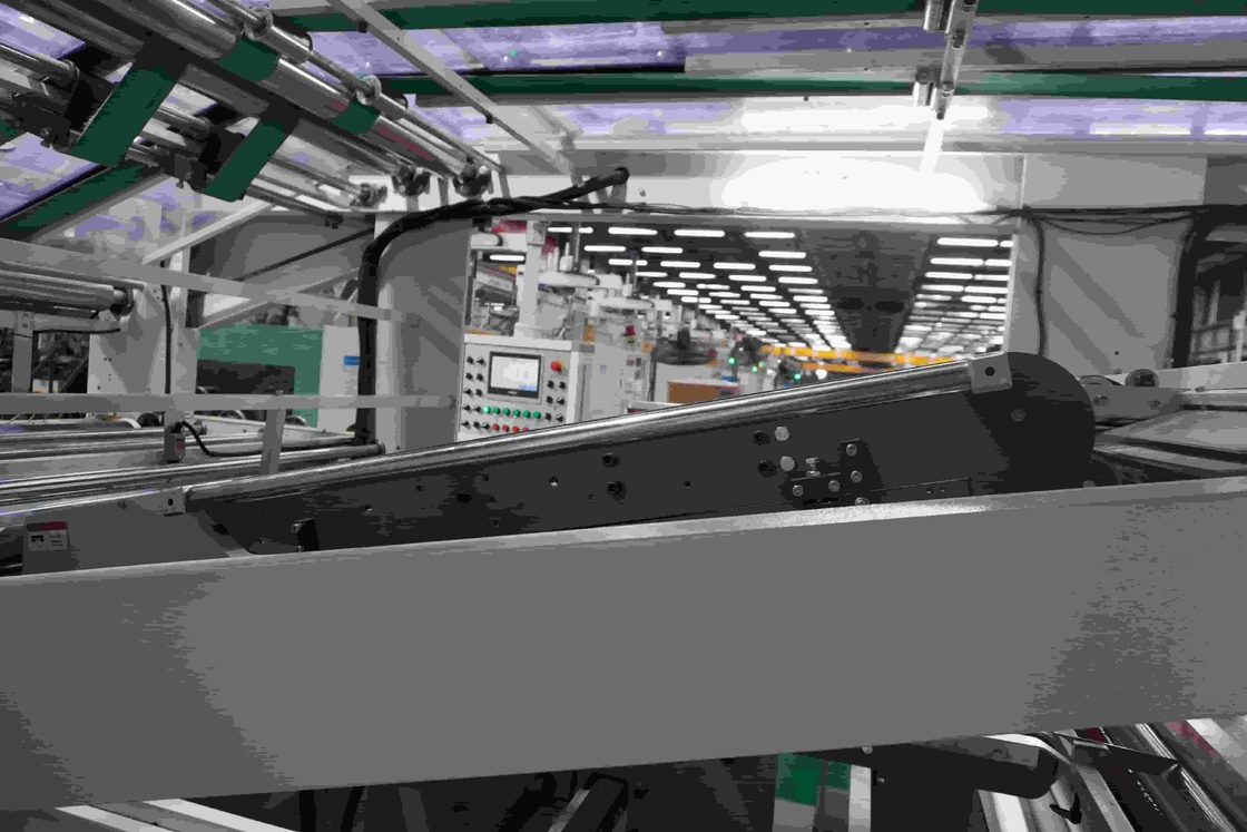 Précision de laminage ±0.5mm Standard carton lisse Carton stratifié Vitesse max. 105 pièces/min Selon le papier