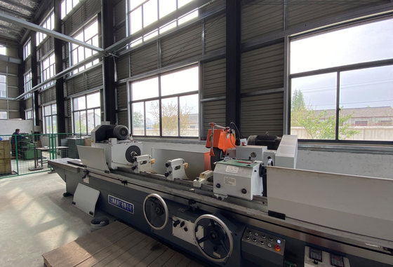 Machine à plastifier à flûte automatique à vitesse moyenne 19KW DF-1650L